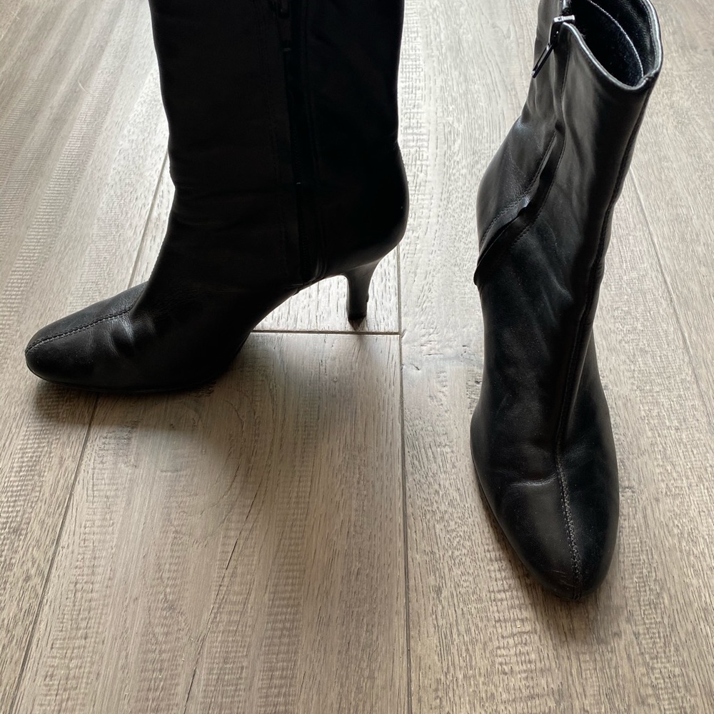 Black Via Uno boots